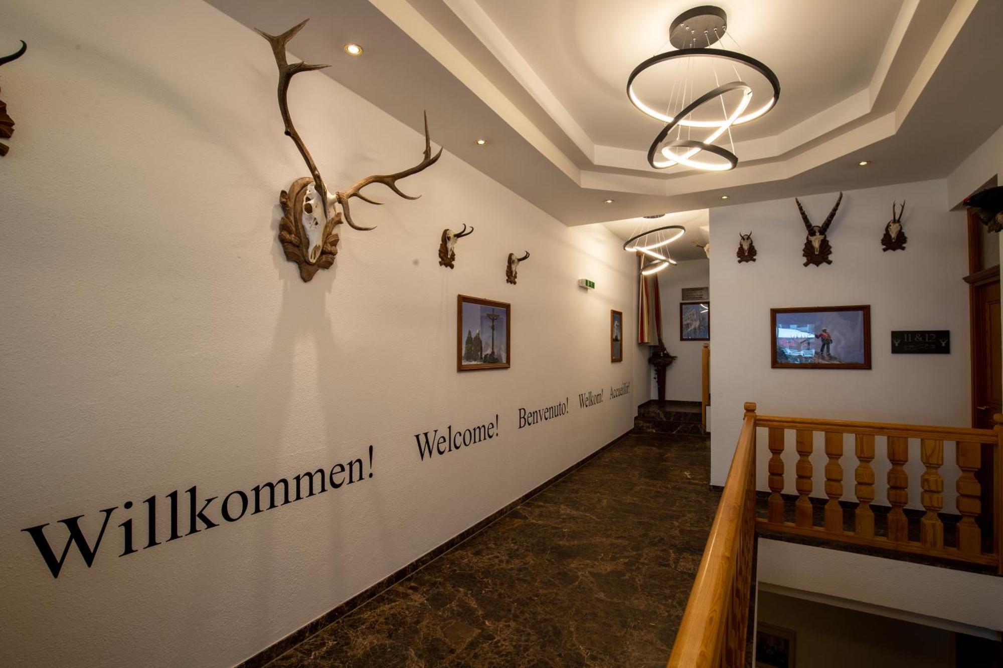 Hotel Garni Monte Bianco Ischgl Exterior photo