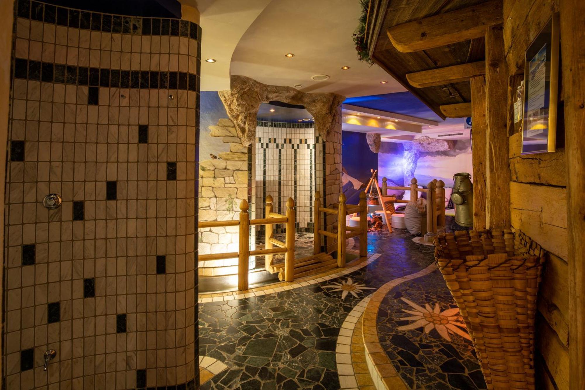 Hotel Garni Monte Bianco Ischgl Exterior photo