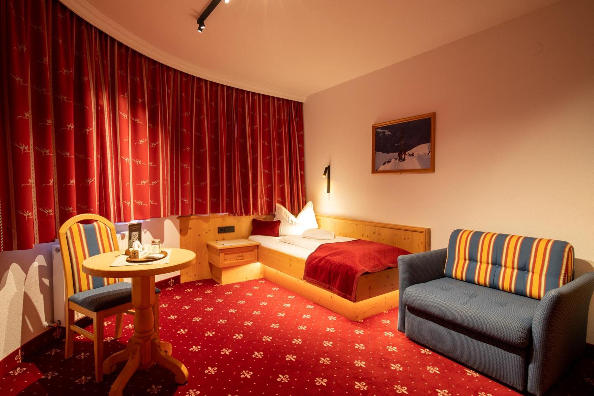 Hotel Garni Monte Bianco Ischgl Exterior photo