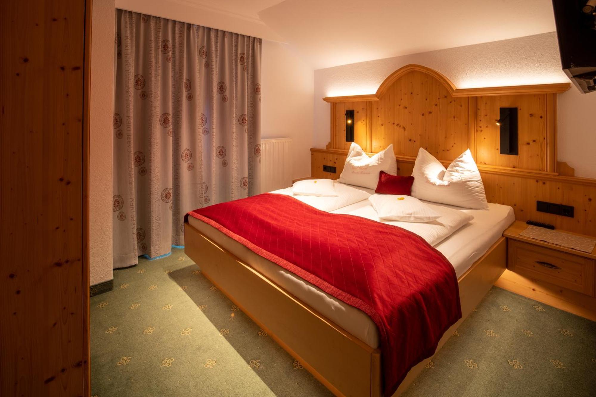 Hotel Garni Monte Bianco Ischgl Exterior photo