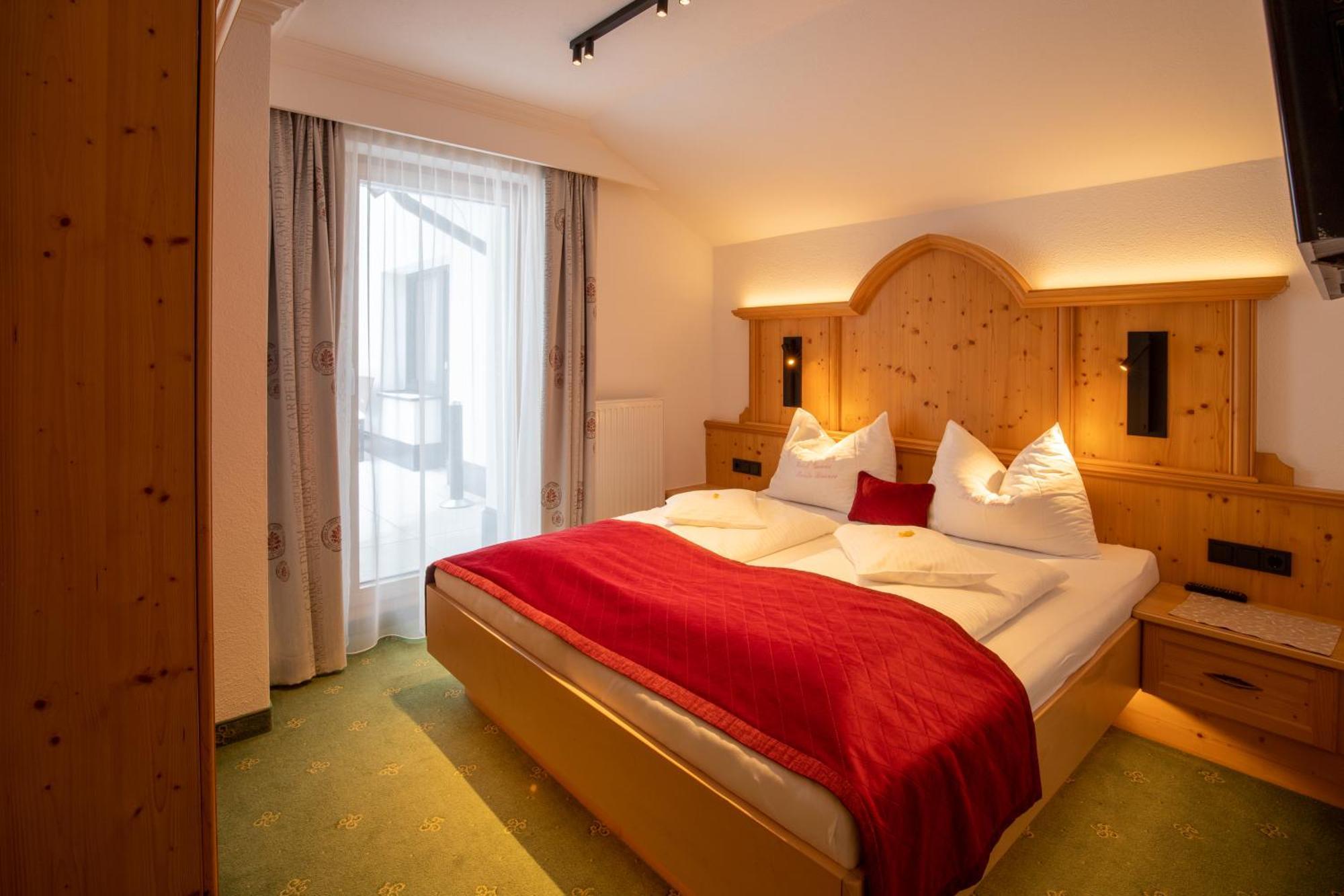 Hotel Garni Monte Bianco Ischgl Exterior photo