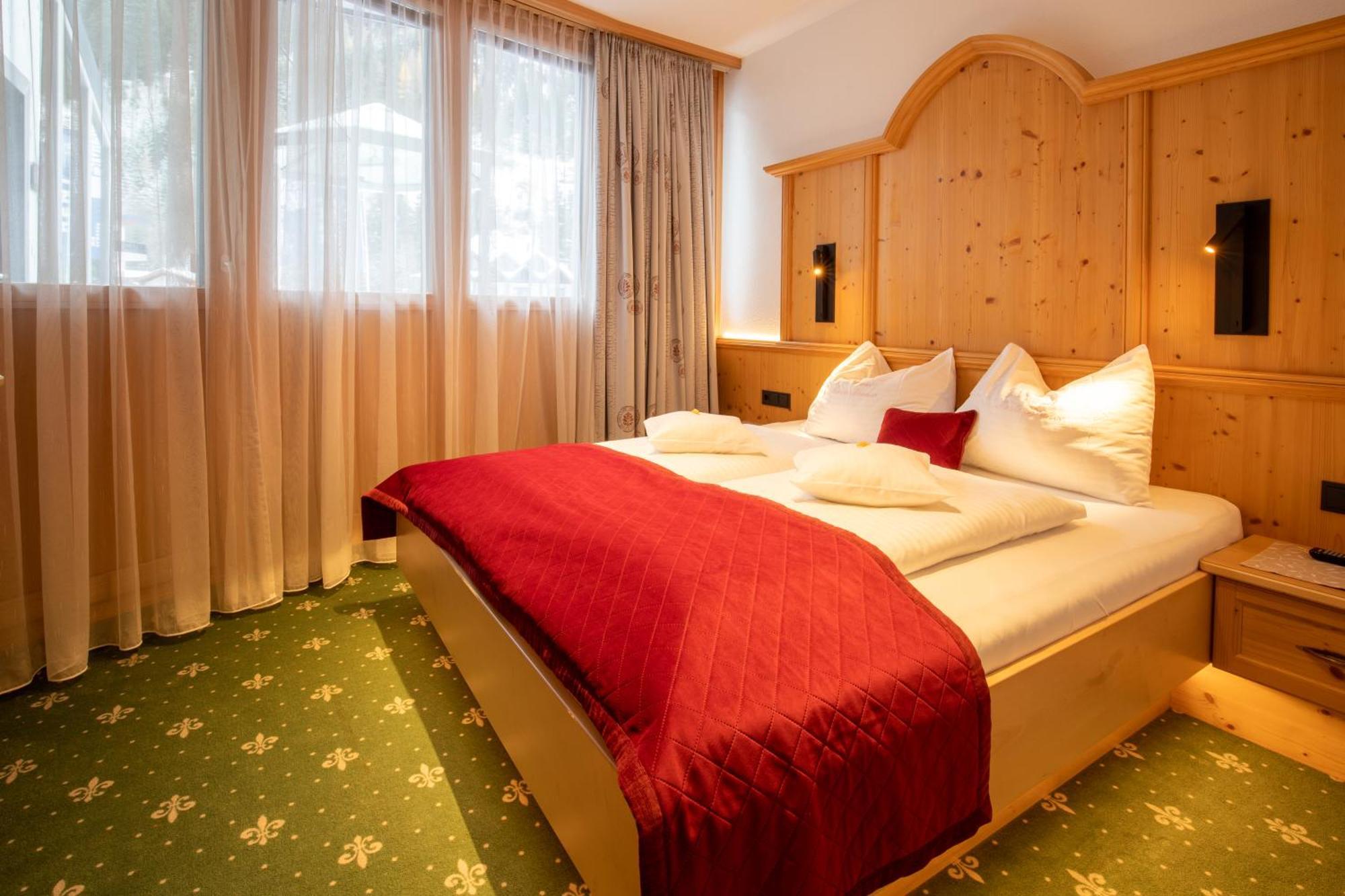 Hotel Garni Monte Bianco Ischgl Exterior photo