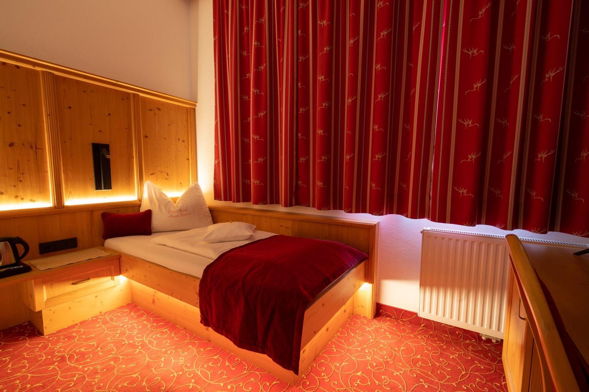 Hotel Garni Monte Bianco Ischgl Exterior photo